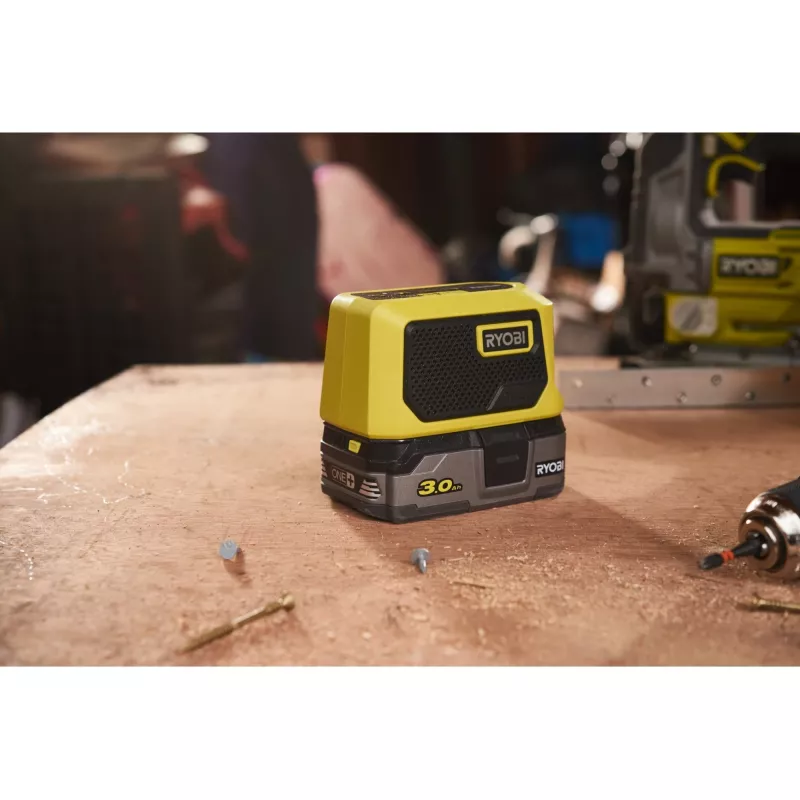 RYOBI ONE+ 18V Bluetooth-minikaiutin (vihreä/musta, vain laite)