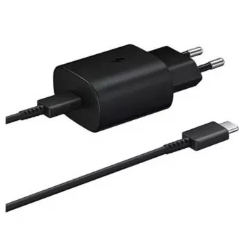 Samsung 25W USB-C Super-pikalaturi matkakäyttöön USB-C–USB-C-kaapelilla - musta