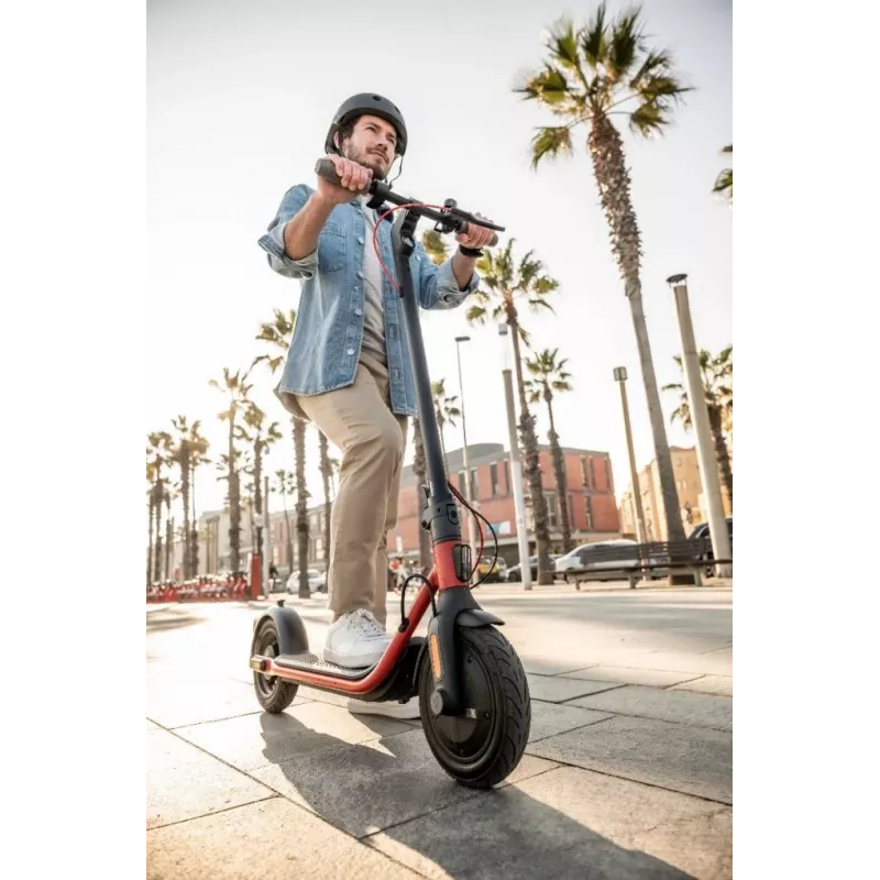 Segway Ninebot eKickscooter D38E musta punainen