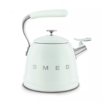Smeg 50's Style WKF01PG liedelle asetettava vedenkeitin, pastellivihreä
