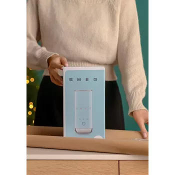 Smeg MFF02CREU automaattinen maidonvaahdotin ja -lämmittäjä - Creme, 500 W, 6 ohjelmaa