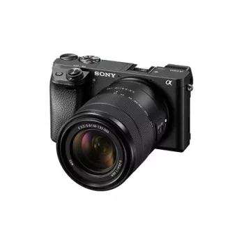 Sony E 18-135mm f/3.5-5.6 OSS -objektiivi (SEL18135B.SYX)