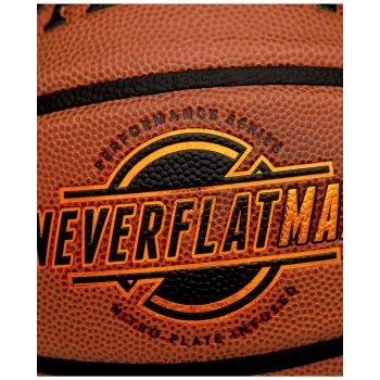 Spalding Neverflat Max sisä-/ulkokoripallo, ruskea