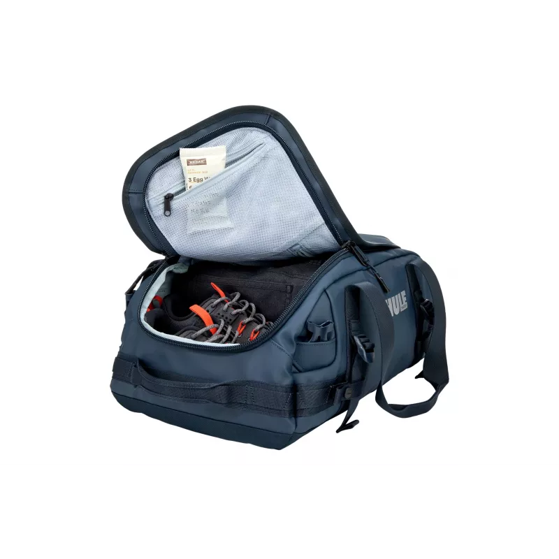 Thule 5586 Chasm 30L matkalaukku Darkest Blue