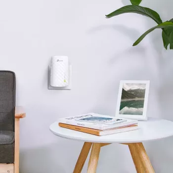 TP-Link AC750 WLAN-toistin RE200 - dualband-pistorasiasignaalinvahvistin, 1 Ethernet-portti, WPS, tukiasematila
