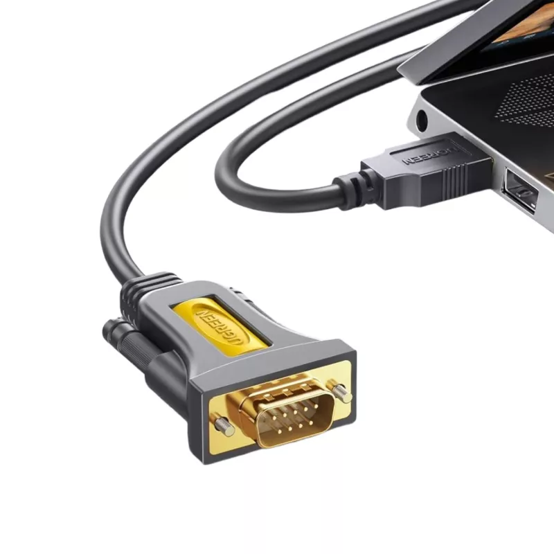 UGREEN USB 2.0 - RS-232 sarjaporttisovitinkaapeli (USB-A uros - DB9 uros) - musta, 1,5 m