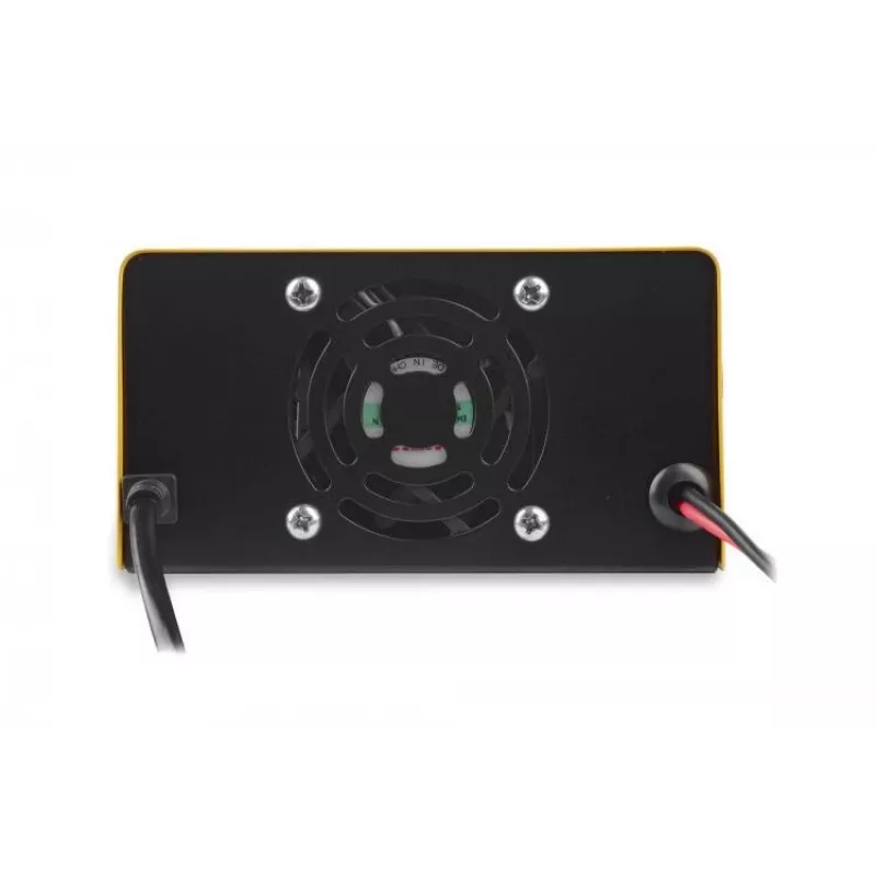 VOLT POLSKA Smart Volt -akkulaturi 6V/12V 15A - malli 29459